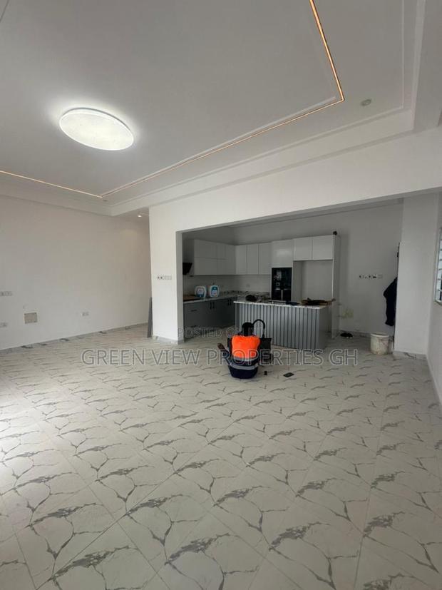 3bdrm House in Old Ashomang for sale · Photo 5