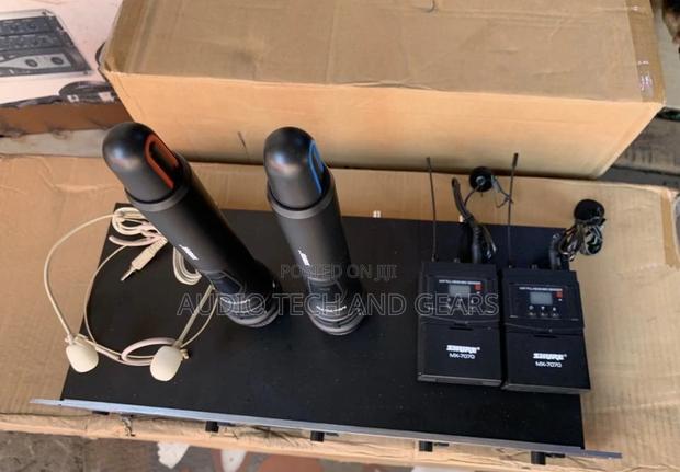 Shure Mx-7070 Dual Wireless Lapel Microphone · Photo 2