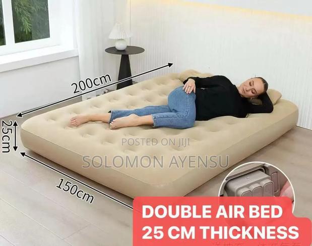 Comfortable Air Bed With Pump · Photo 1