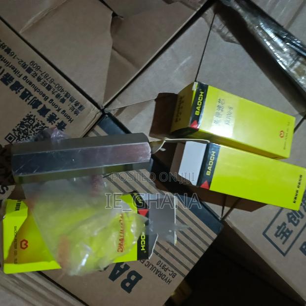 Hydraulic Pilot Screen · Photo 4
