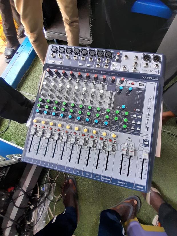 Soundcraft 12 Channel Mixer Console · Photo 2