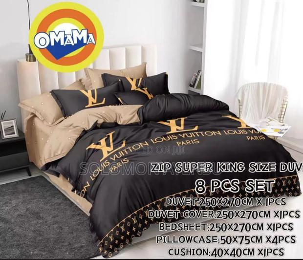 8 Pieces Duvet Set Available in Different Colours · Photo 3