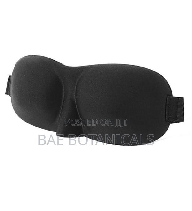 3d Contoured Sleep Mask (With Free Ear Plugs) · Photo 1