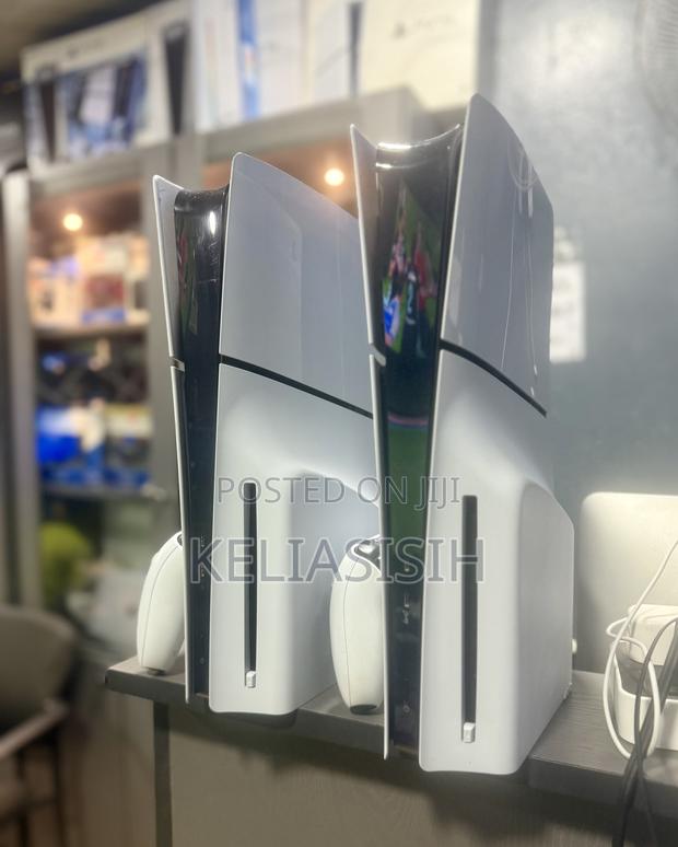 Ps5 Slim Disc Version · Photo 3