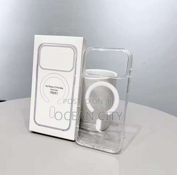 Magsafe Case for iPhone 17 Models · Photo 1