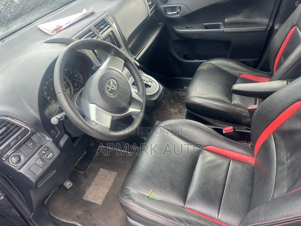 Toyota Ractis 1.5 AWD 2013 Black · Photo 6