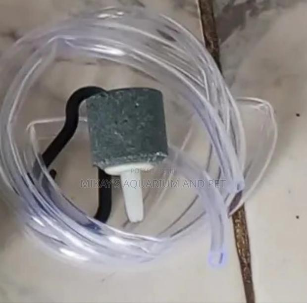 Air Stone, Air Pump and Tube Set · Photo 1