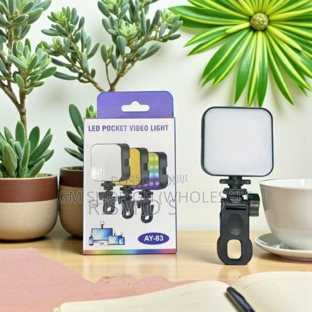 80 Led Light for Phone(676560) · Photo 1