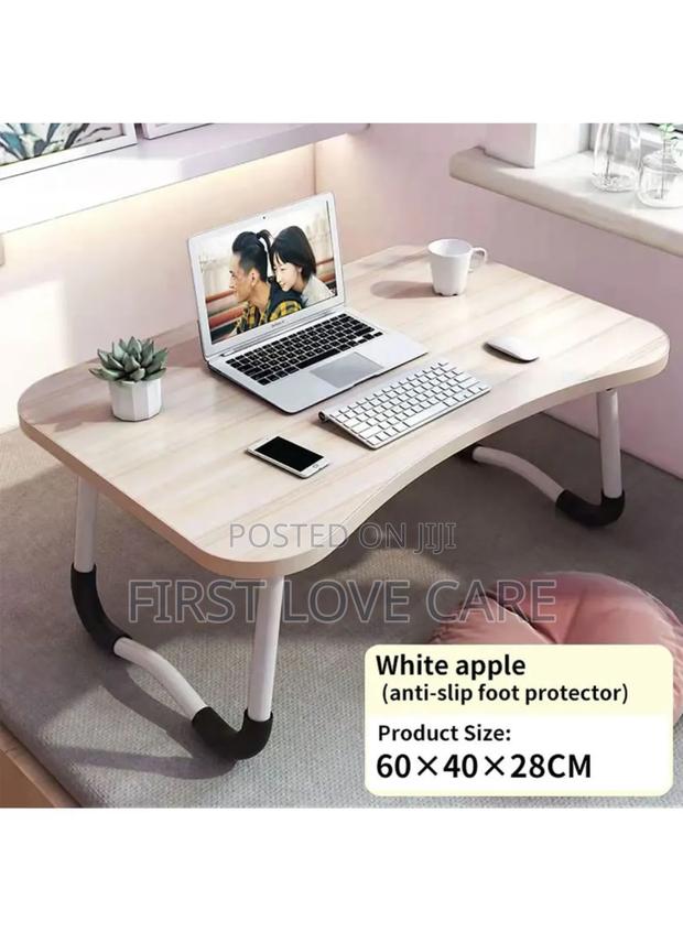 Laptop Table With Character · Photo 4