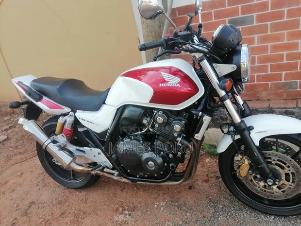 Honda CB 2020 White · Photo 2