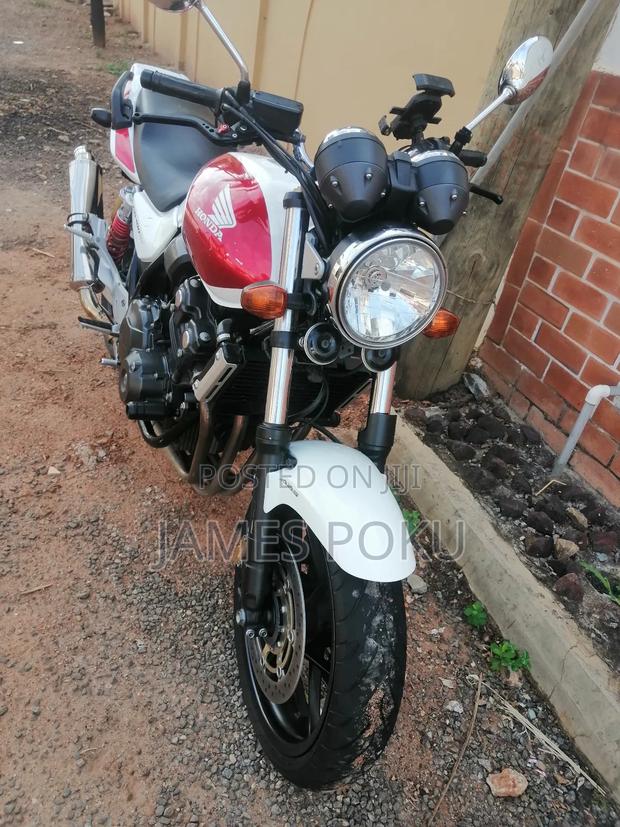 Honda CB 2020 White · Photo 4