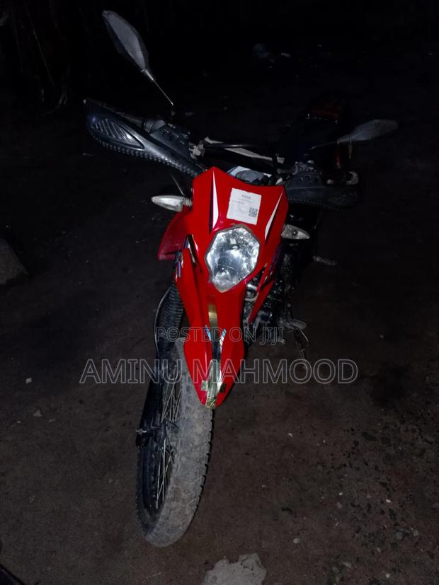 Apsonic AP200GY-7 2023 Red · Photo 4