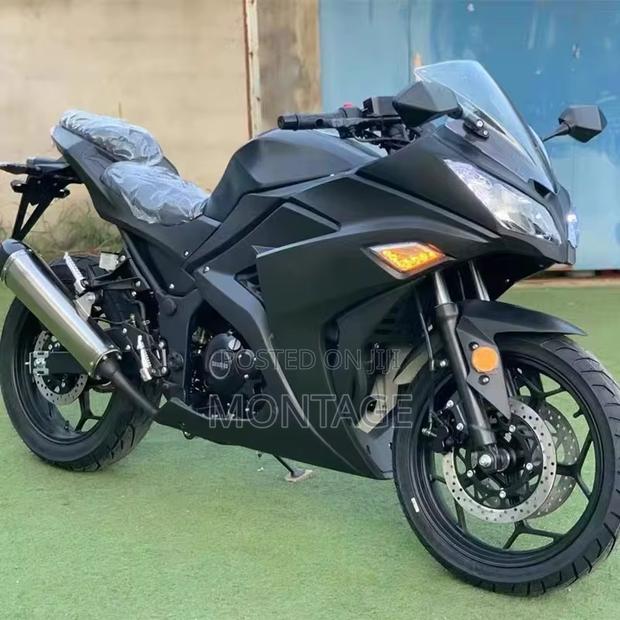 Motorcycle 2024 Black · Photo 1