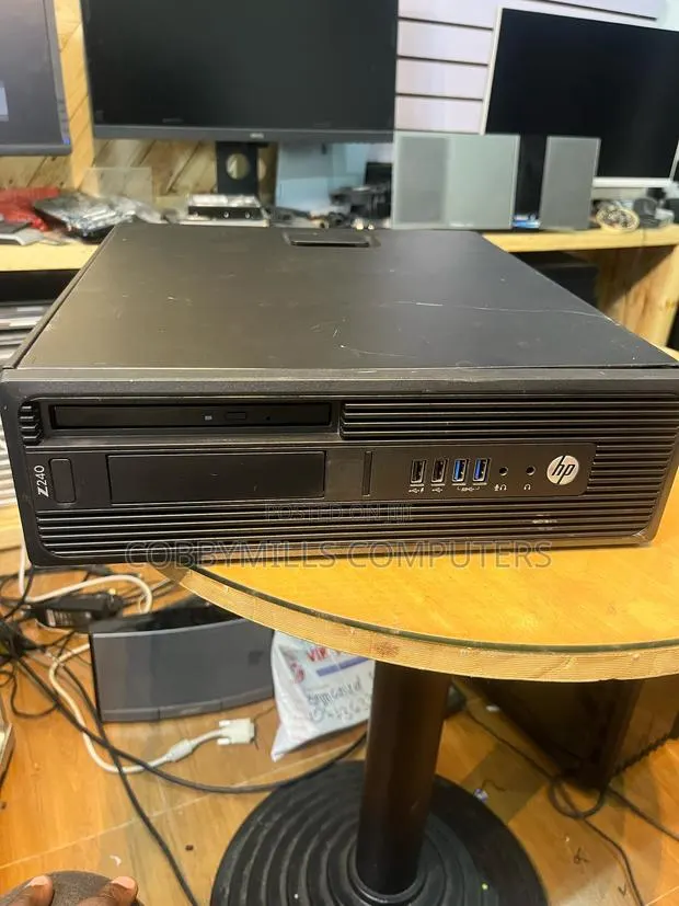 Desktop Computer HP Z240 16GB Intel Xeon HDD 1T · Photo 2