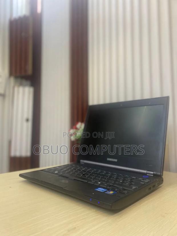 Laptop Samsung 4GB Intel Core i3 HDD 250GB · Photo 4