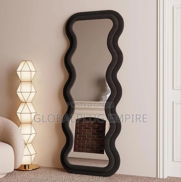 Wobble Dressing Mirror Stylish Durable · Photo 3