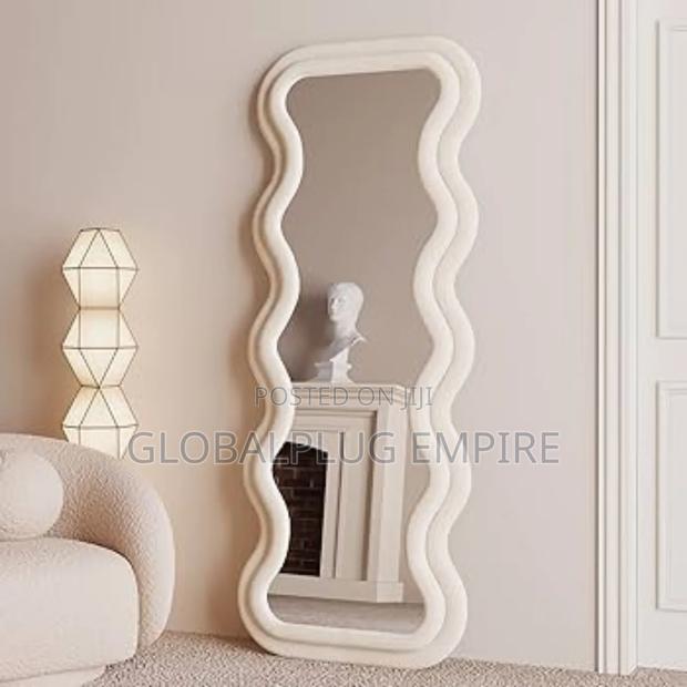 Wobble Dressing Mirror Stylish Durable · Photo 4