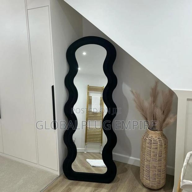 Wobble Dressing Mirror Stylish Durable · Photo 2
