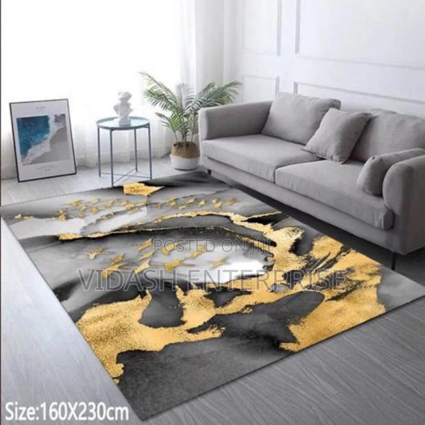High-Quality Materials: Ensures a Soft and Plush Feel. Size 160/230cm · Photo 1