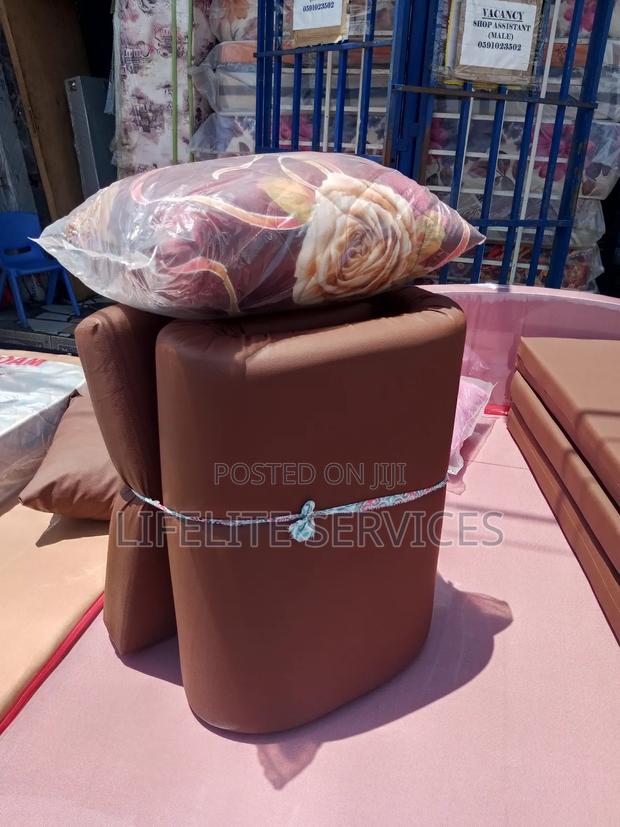 4" Students Mattress Plus Free Pillow · Photo 1