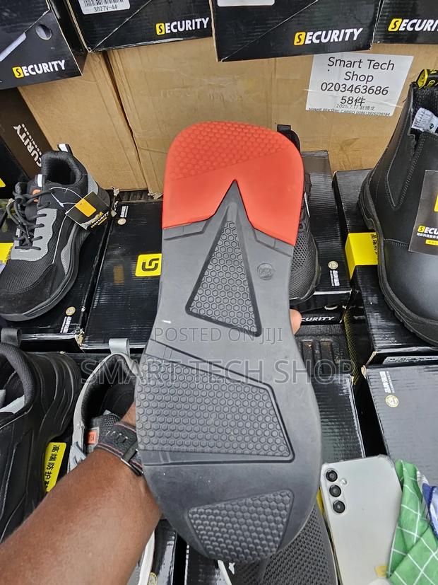 Men's Casual Lightweight Breathable With Anti Impact Steel Toe · Photo 4