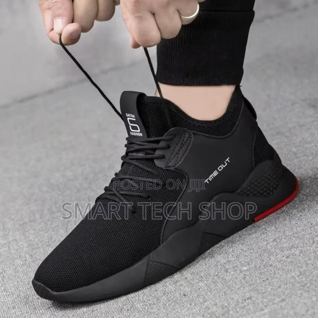 Black Red Breathable Soft Safety Work Shoes With Steel Toe And Kevlar · Photo 5