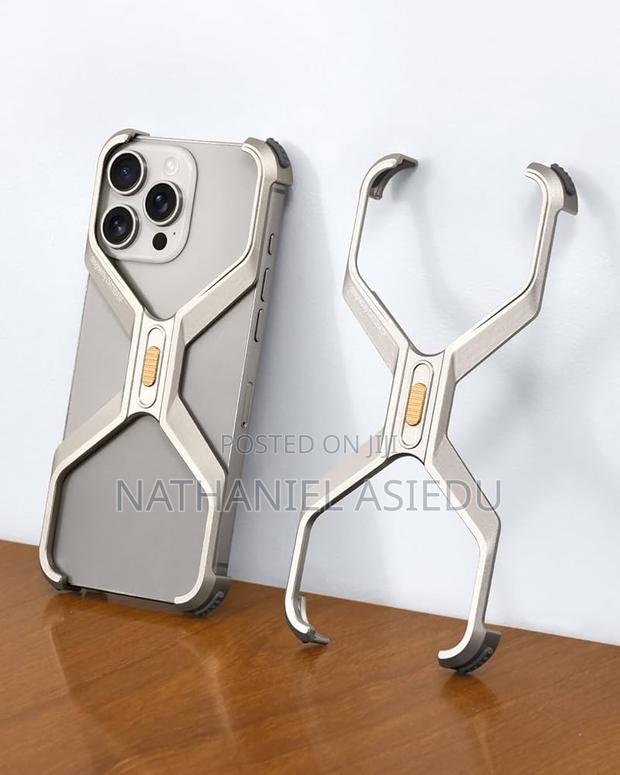 Oatsbasf X Case for iPhone · Photo 1