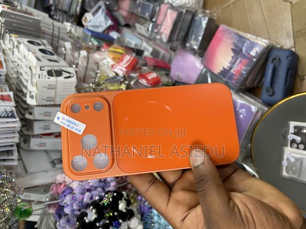 New Autumn Collection iPhone Case for iPhones 17 Pro Max · Photo 2
