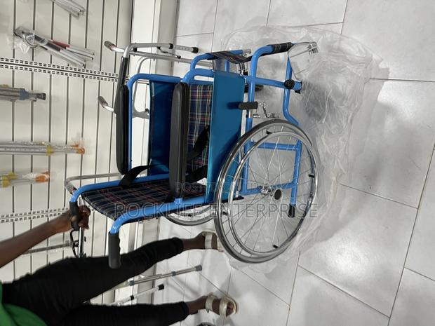 Pediatric/Kids Wheelchair · Photo 2
