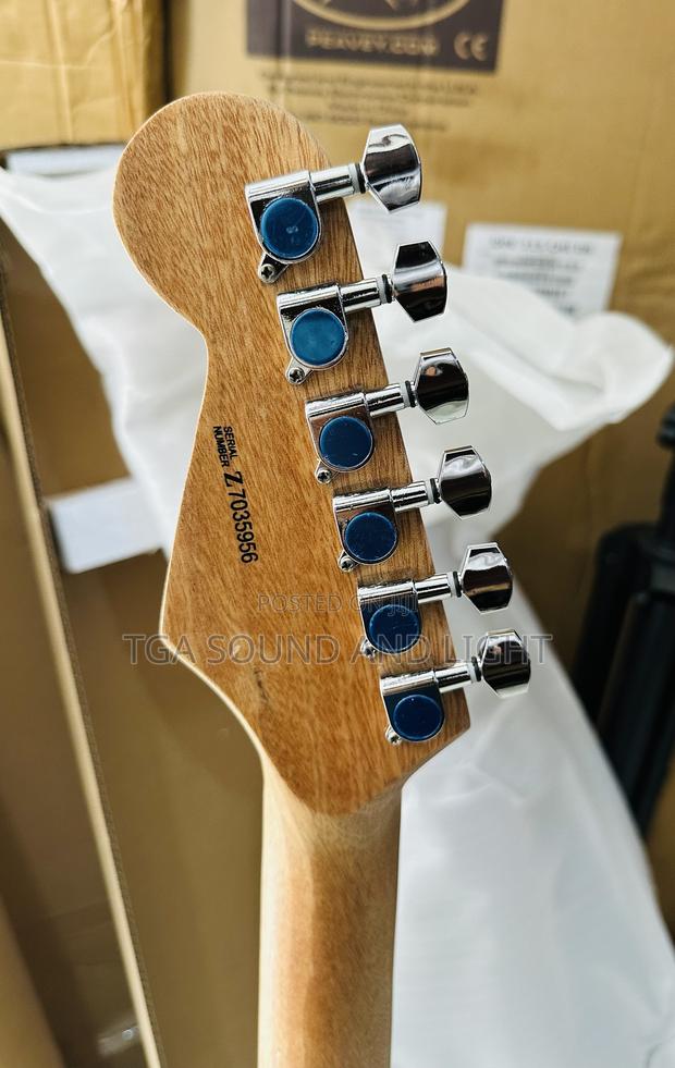 Fender Lead Guitar · Photo 5