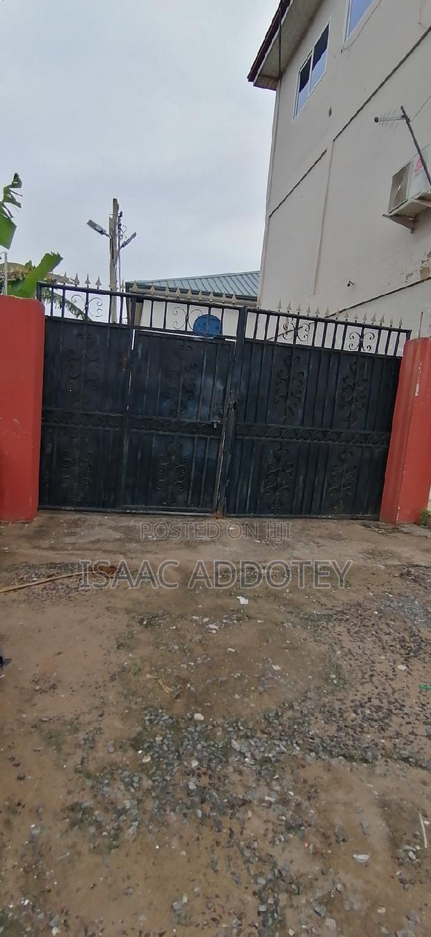 3bdrm Apartment in Spintex Texpo Market for rent · Photo 1