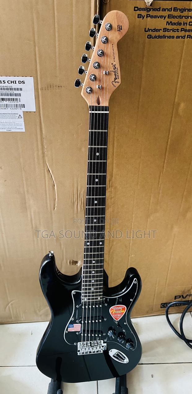 Fender Electric Guitar · Photo 3