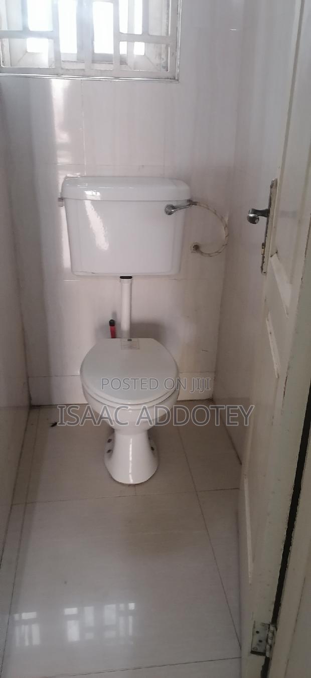 3bdrm Apartment in Spintex Texpo Market for rent · Photo 7