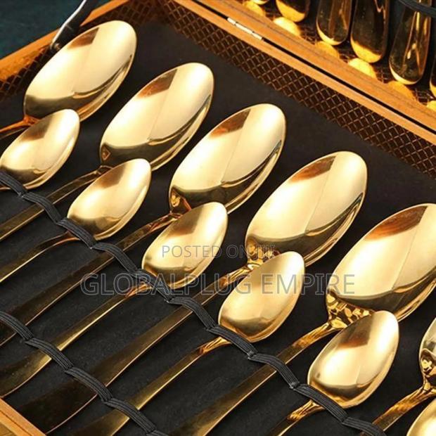 24 Pieces Gold Cutlery Set Elegant Dining in Style · Photo 2