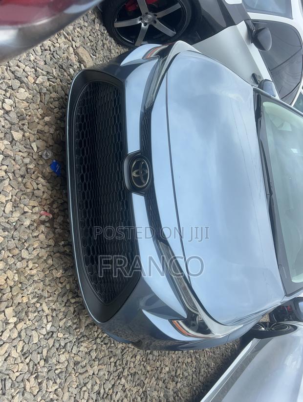 Toyota Corolla LE 2021 Blue · Photo 1