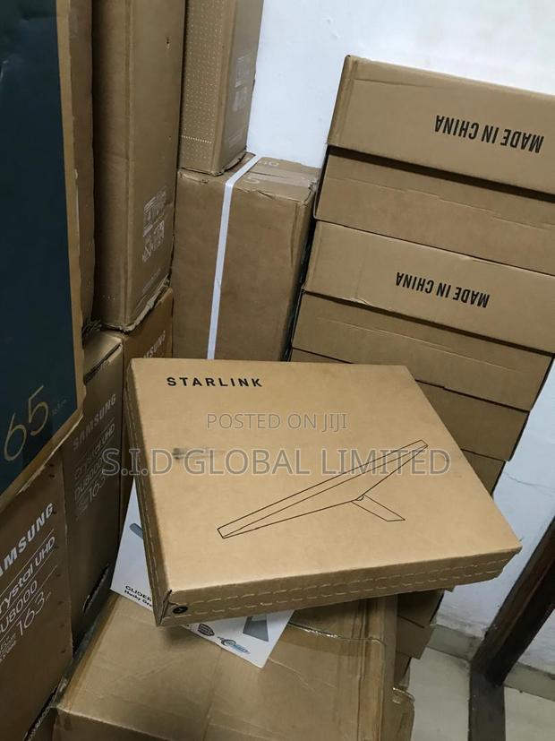 Get Online in Minutes on Starlink Mini Kit · Photo 1
