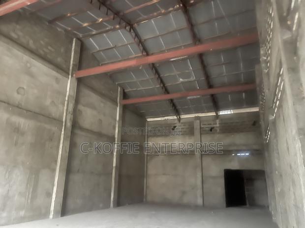 1000 SQM Warehouse at Circle · Photo 3