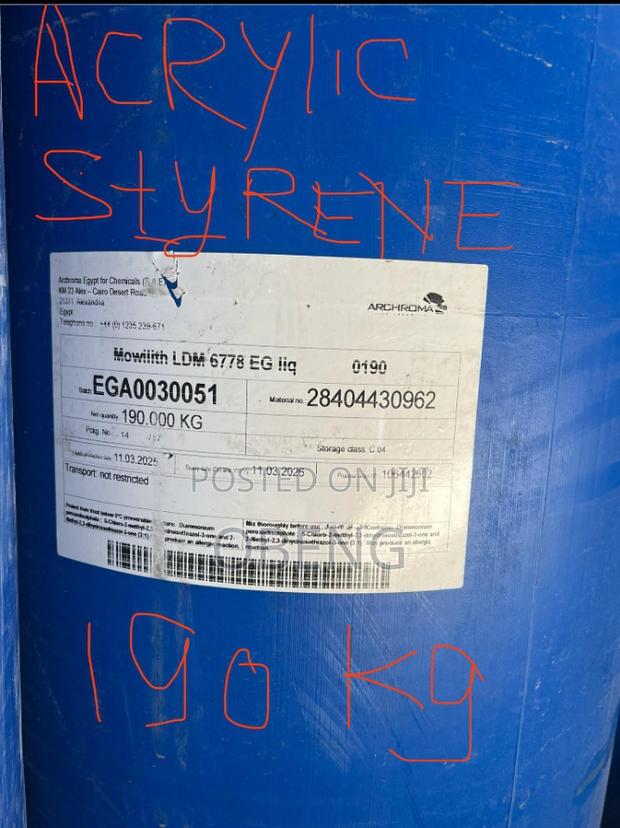 Acrylic Stearien (190kg) · Photo 2