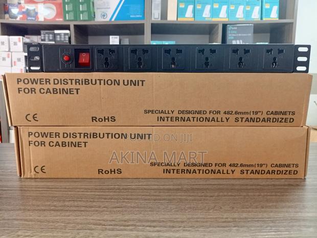 6 Way Power Distribution Unit for Cabinet · Photo 1