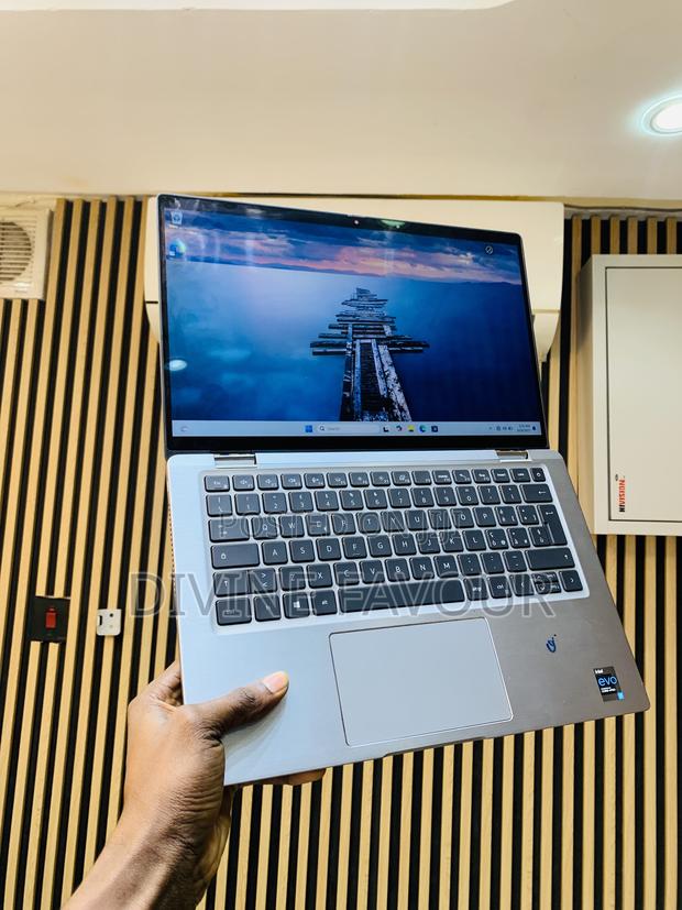 Laptop Dell Latitude 7420 16GB Intel Core i7 SSD 512GB · Photo 1