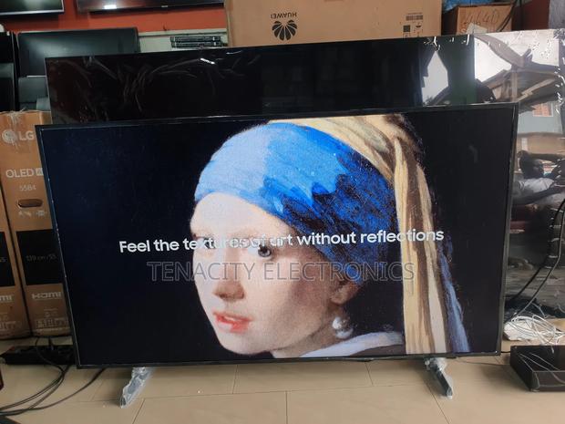 Qled Picture Frame 55"Samsung Uhd HDR Smart Satellite Tv · Photo 2