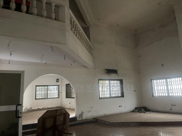 6bdrm Mansion in Achimota, The Mall for sale · Photo 7
