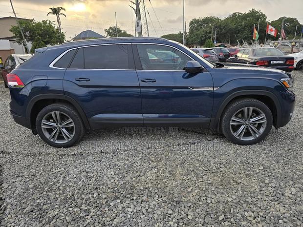 Volkswagen Atlas SEL R-Line 4Motion 2020 Blue · Photo 7