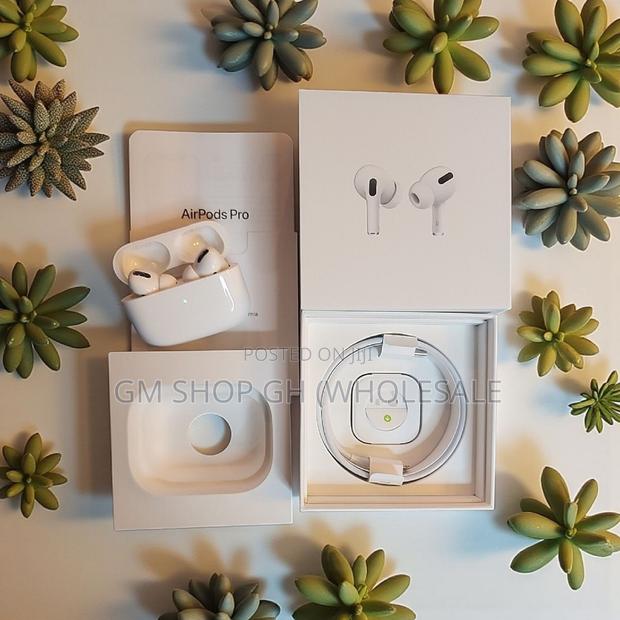 2nd Generation Pro 2 Airpods (45677) · Photo 1