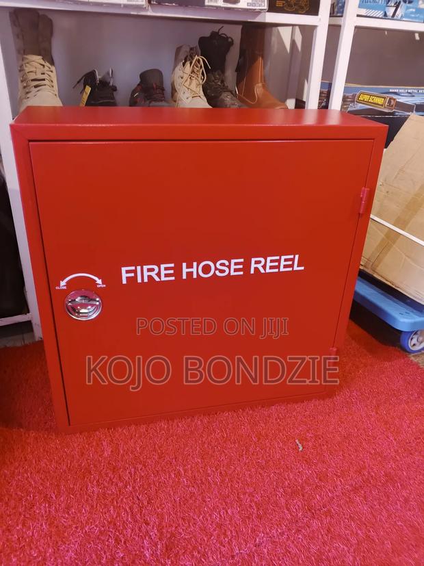 Hose Reel With Cabinet · Photo 1