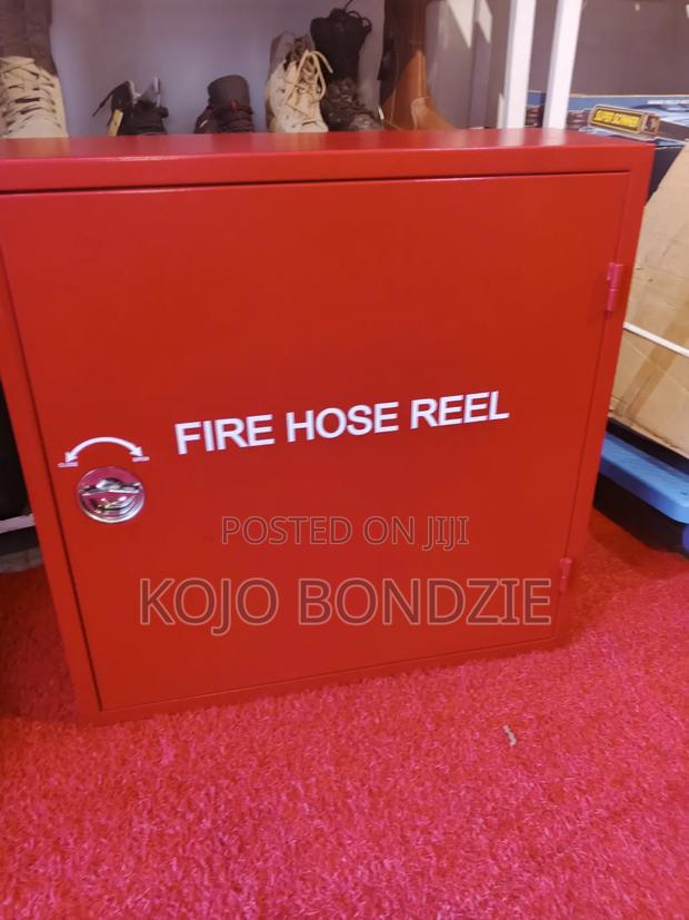 Hose Reel With Cabinet · Photo 2