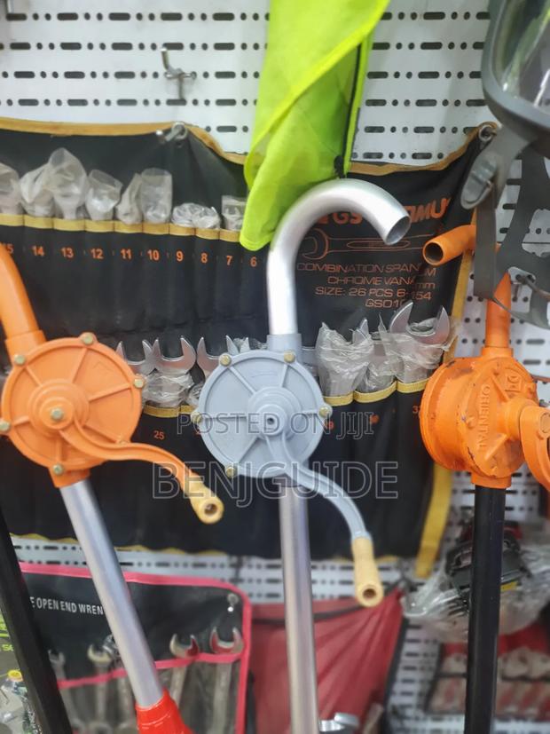 Manual Hand Oil Pump · Photo 1