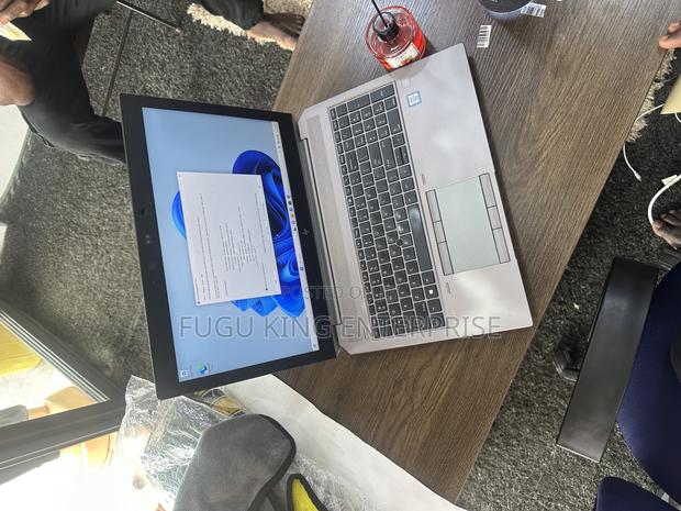 Laptop HP ZBook 15 32GB Intel Core i7 SSD 512GB · Photo 5