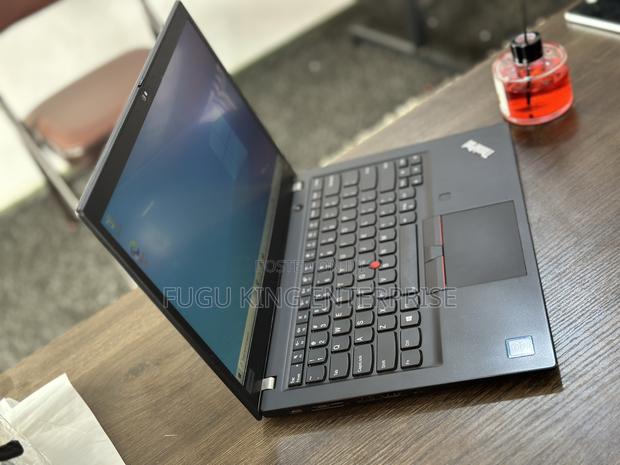 New Laptop Lenovo Thinkpad T490s 8GB Intel Core I5 SSD 256GB · Photo 1