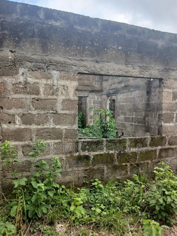 Uncompleted 5 Bedrooms Building · Photo 4